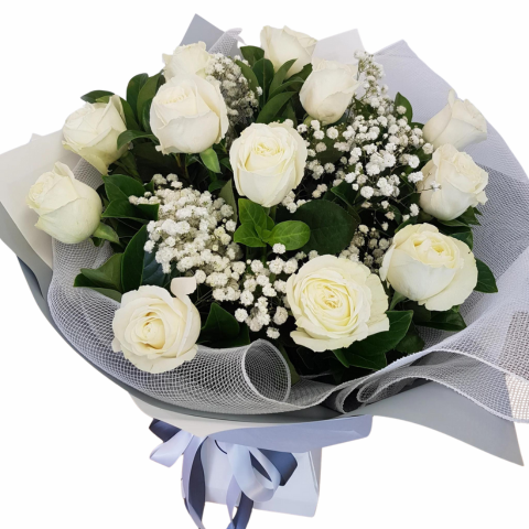 DOZEN OF WHITE ROSES